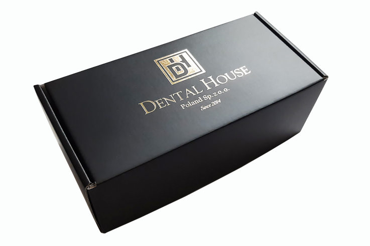 Czarne pudełko ze złotym tłoczeniem - Złoty Hotstamping